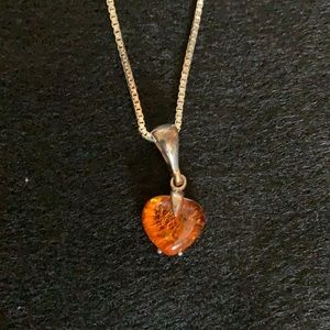 Amber pendant necklace